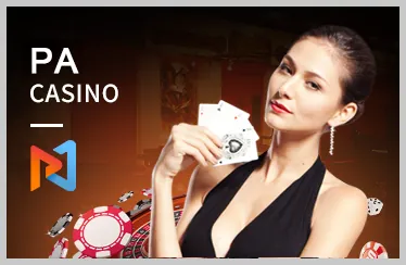 Người chơi poker tập trung vào quân bài